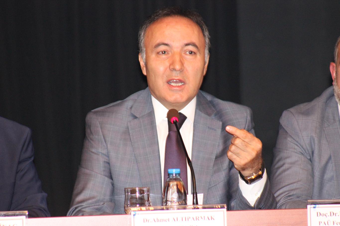 "15 Temmuz darbe girişimi günümüze evrilmiş bir haçlı seferidir" "15 Temmuz darbe girişimi günümüze evrilmiş bir haçlı seferidir"